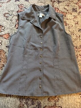 Christopher & Banks Gray Sleeveless Button Front Top